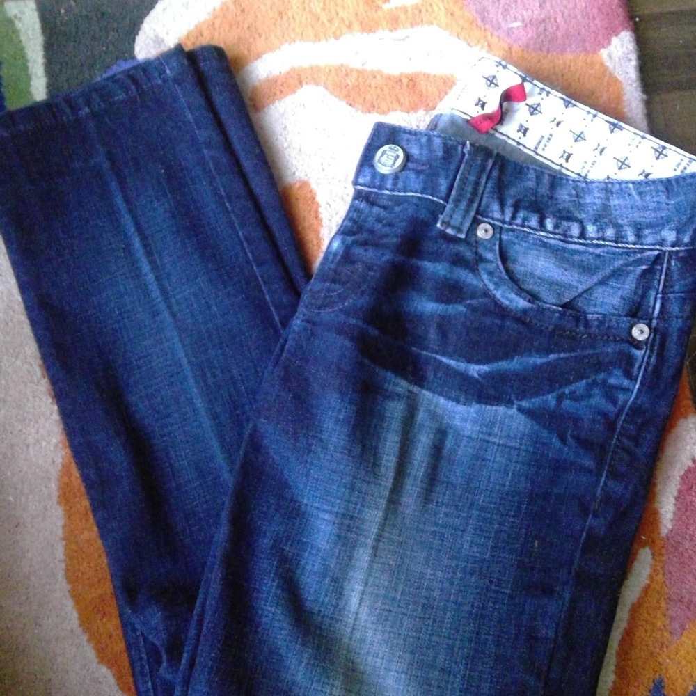 Juicy Couture stretch skinny legged jeans size 31